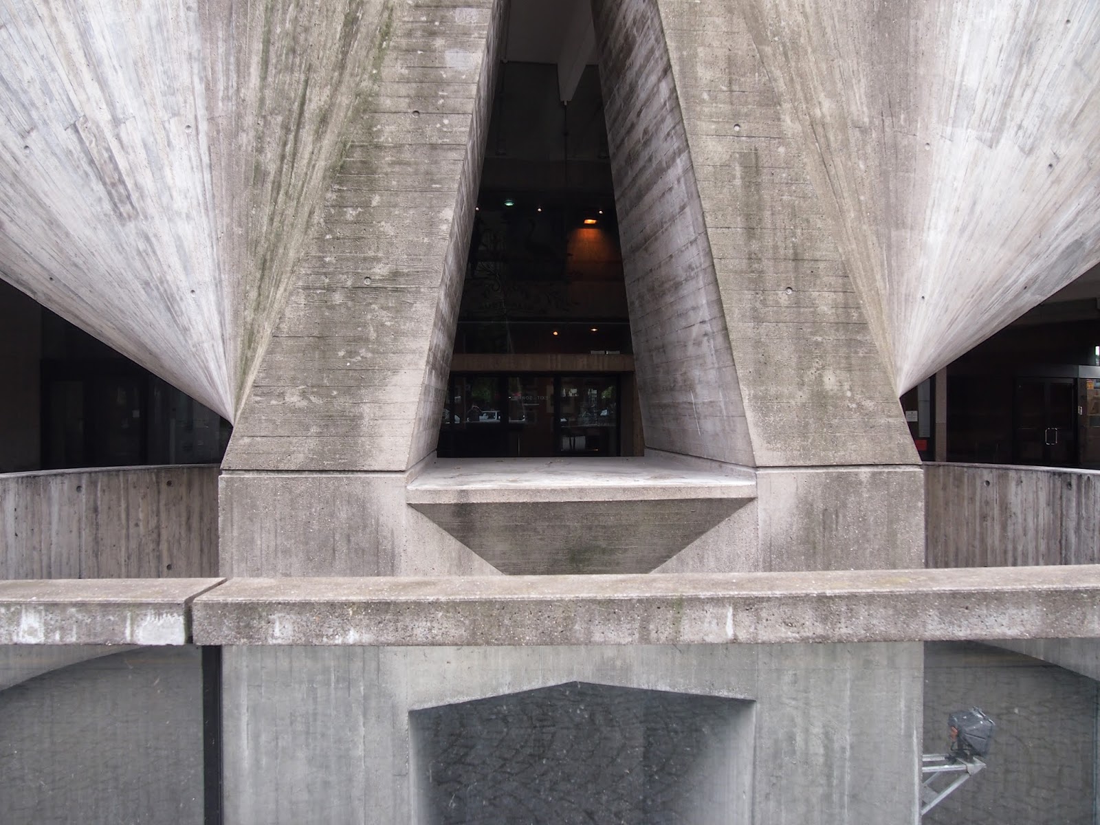 Waldoscope Australian Embassy Paris