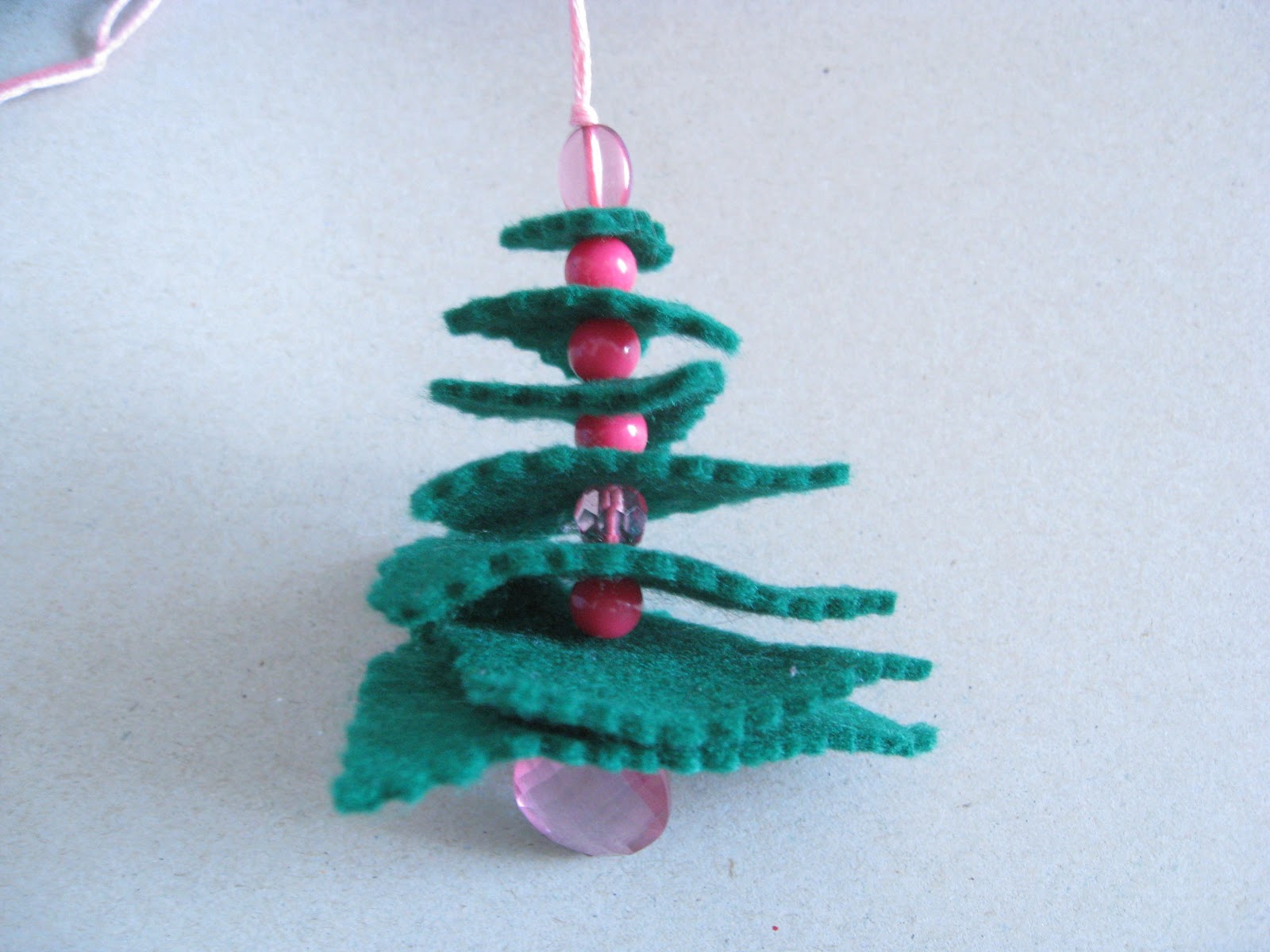 Alix Beech Felt and Bead Christmas Tree Decoration Tutorial