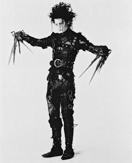 johnny-depp-as-edward-scissorhands-1990.