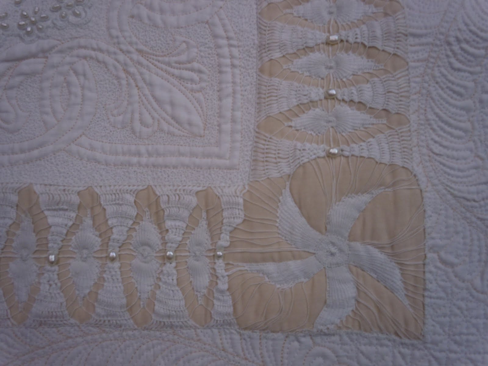 1 More Stitch Vintage Linen Quilts with Cindy Needham