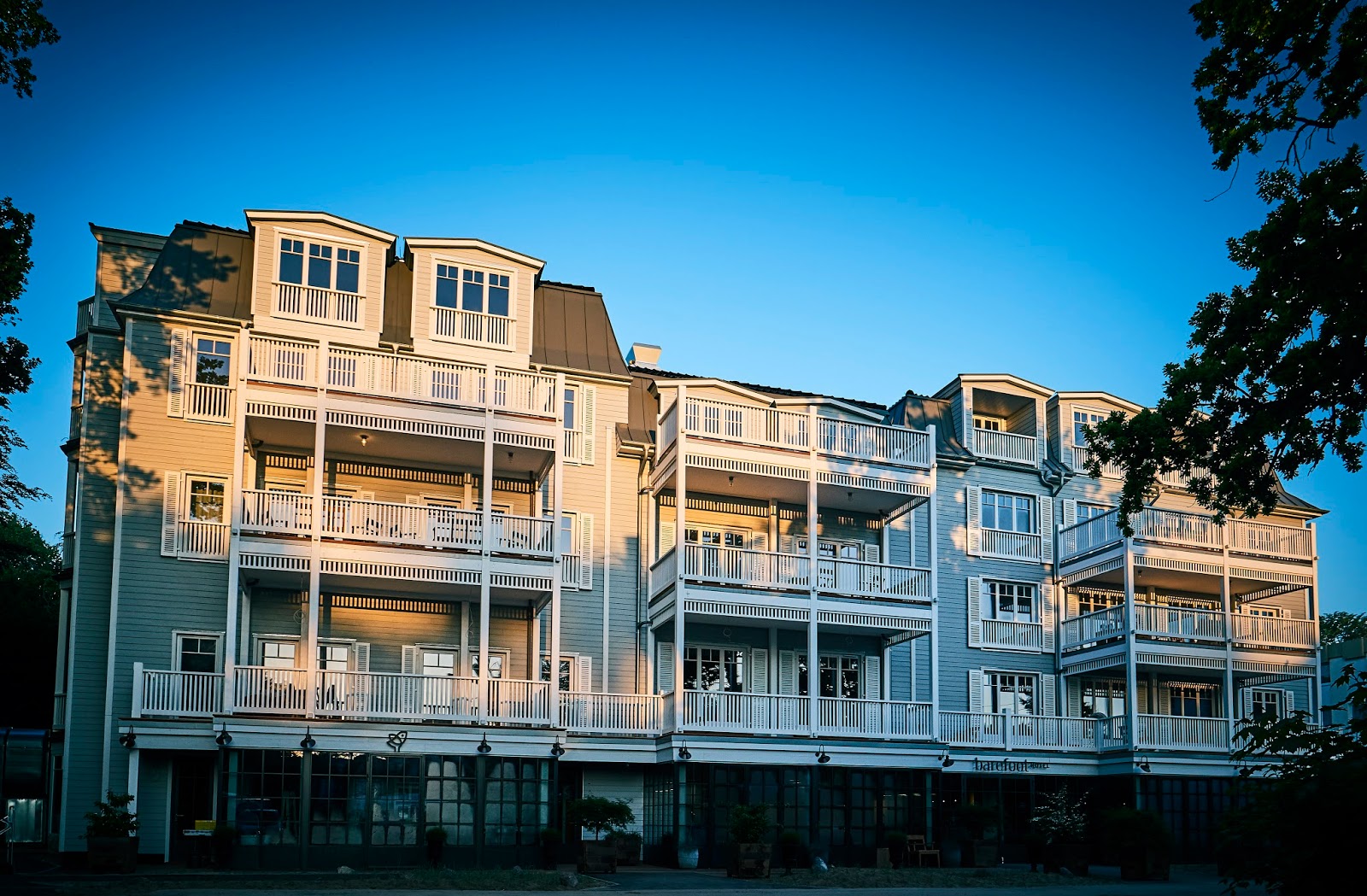 Til Schweigers Barefoot Hotel In The Blonde Moments Magazine