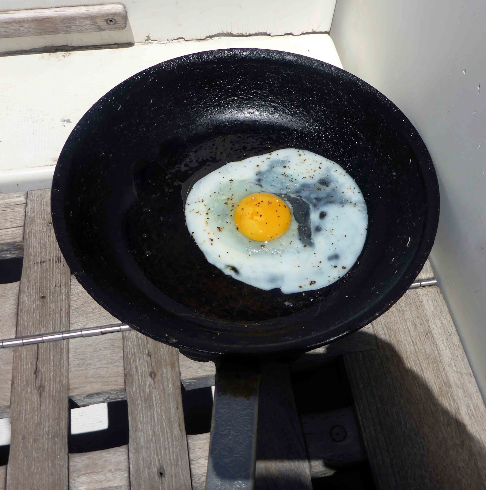 s/v Perry So hot you can fry an egg...