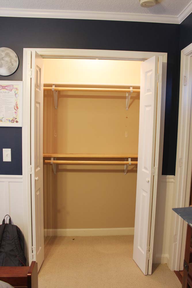 How to install shelves in a closet - House of Hepworths