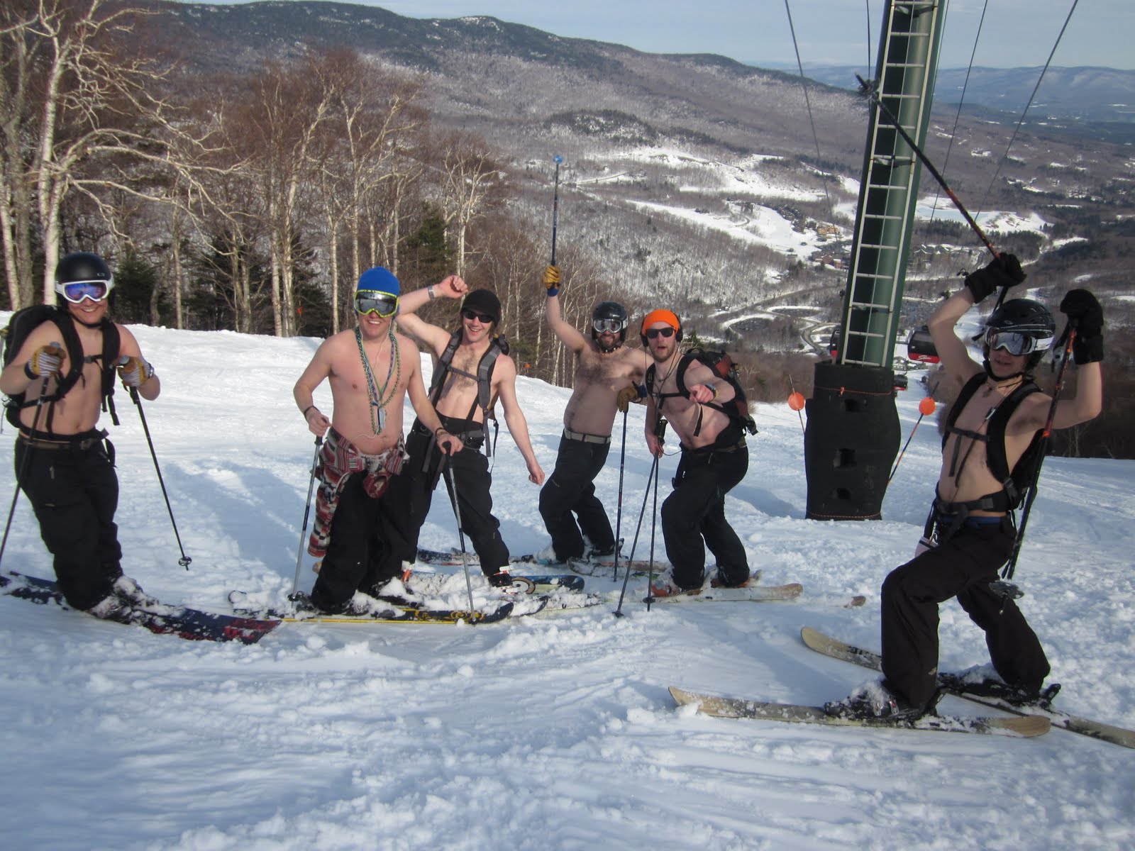 Cold? No, We Don’t Think So! 11 Funny Skiers and Epic Fails!