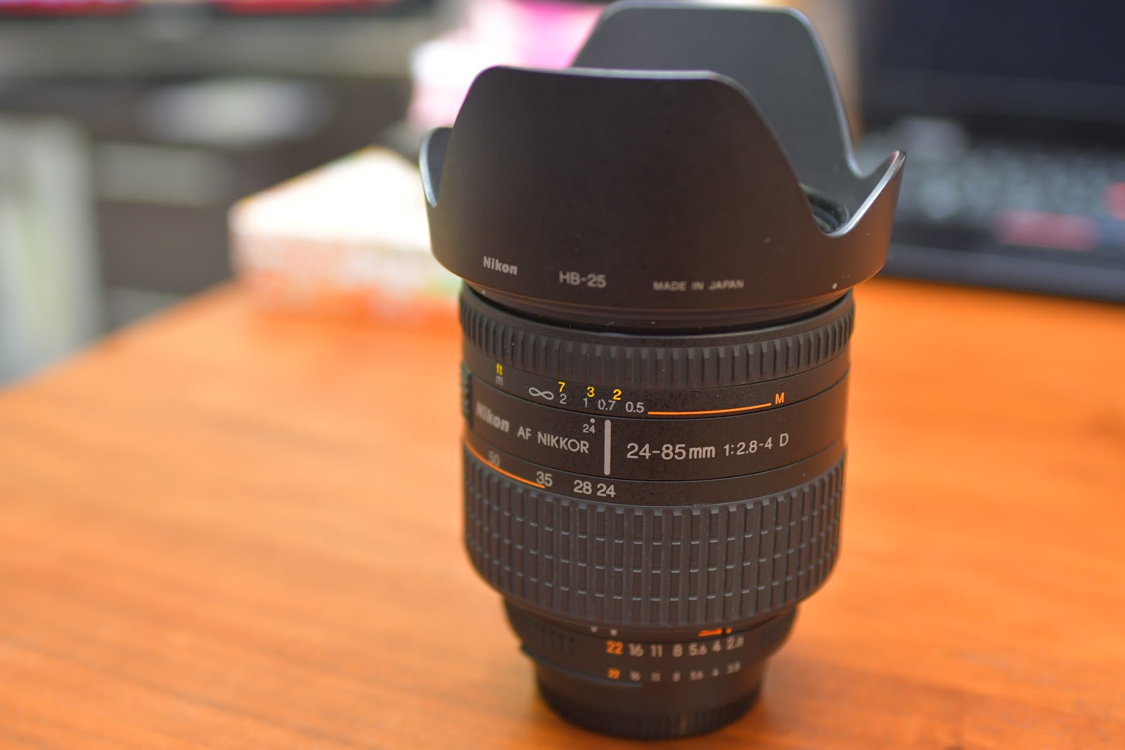 Nikon AF NIKKOR 24-85mm F2.8-4 D