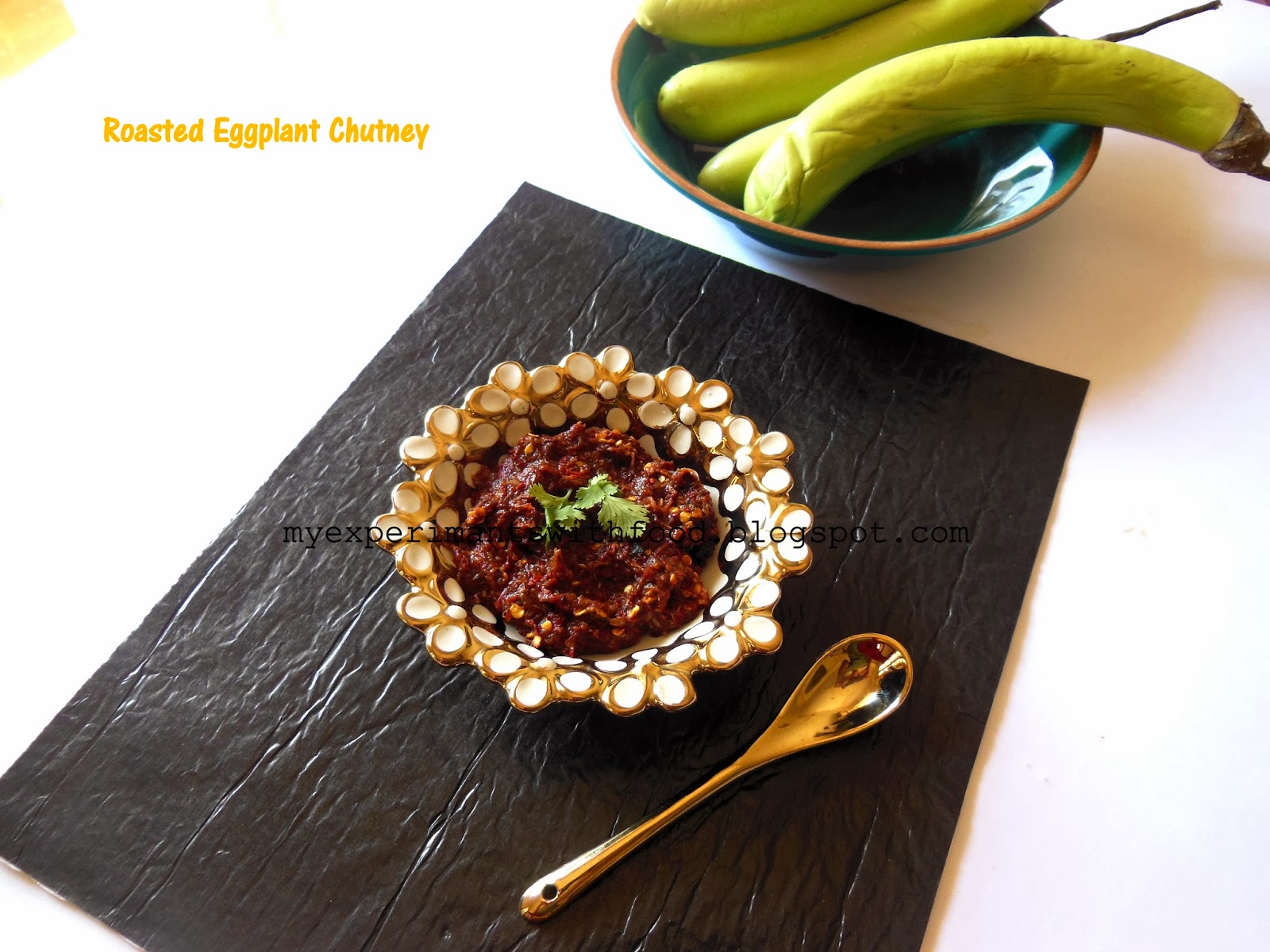 Roasted Eggplant Chutney/ Chutta Vazhuthananga Chammanthi