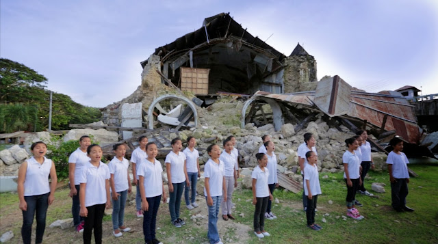 Loboc Children's Choir The Prayer