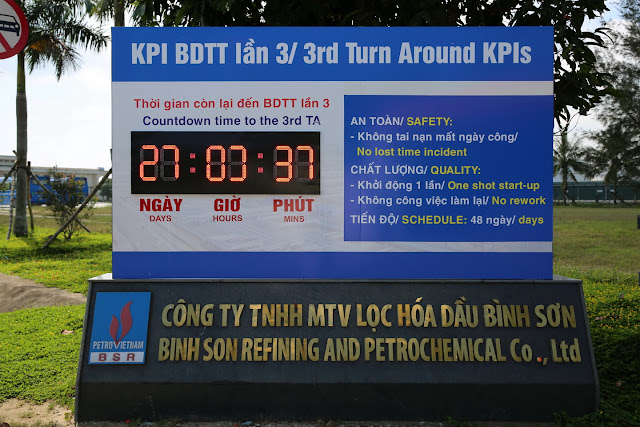 Đồng hồ đếm ngược tại dự án của công ty lọc hóa dầu Bình Sơn Đồng hồ đếm ngược tại dự án của công ty lọc hóa dầu Bình Sơn