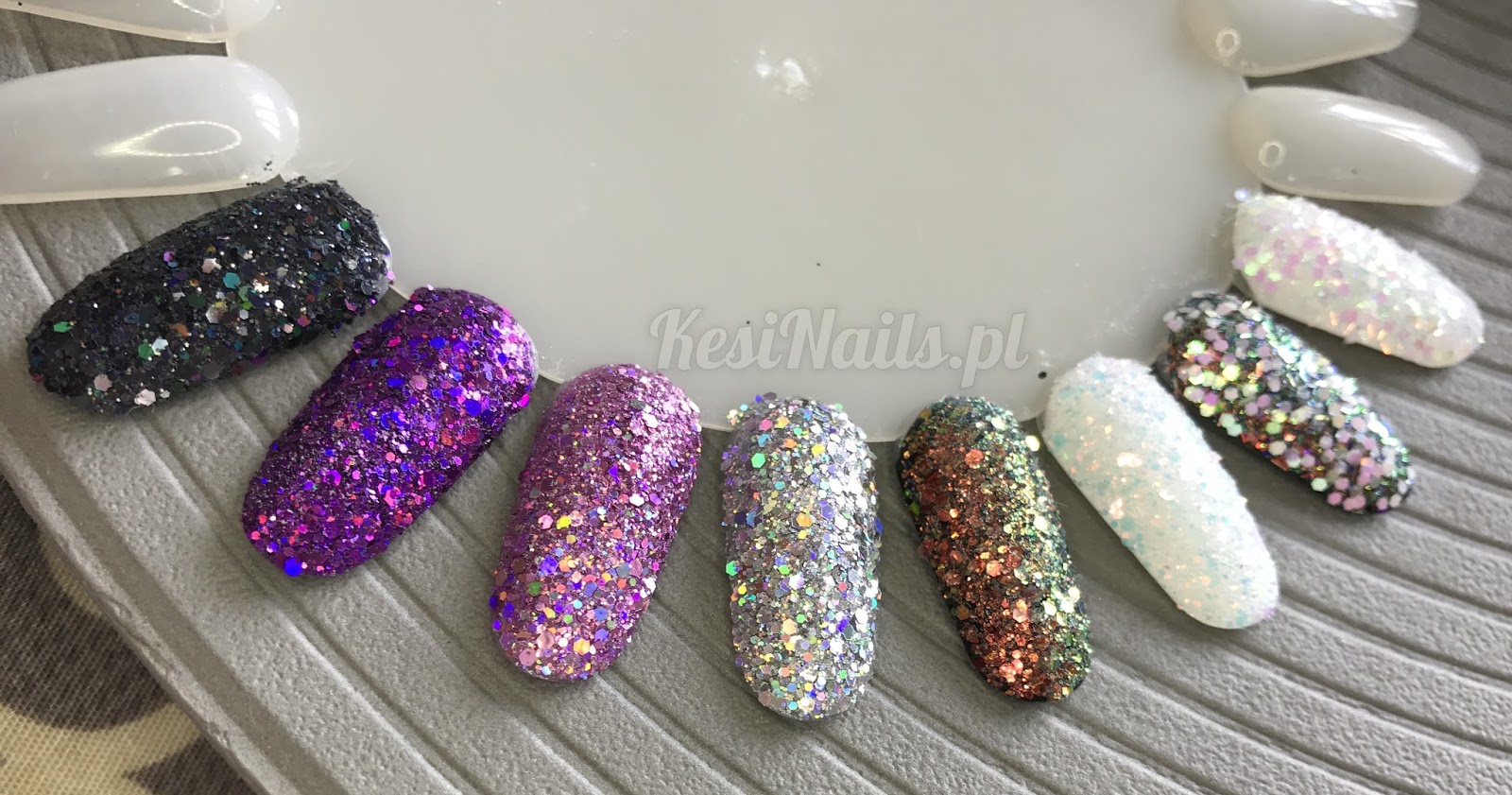 Kesi Nails Recenzja Moje Paznokcie Zestaw Brokatow Od Nailmad
