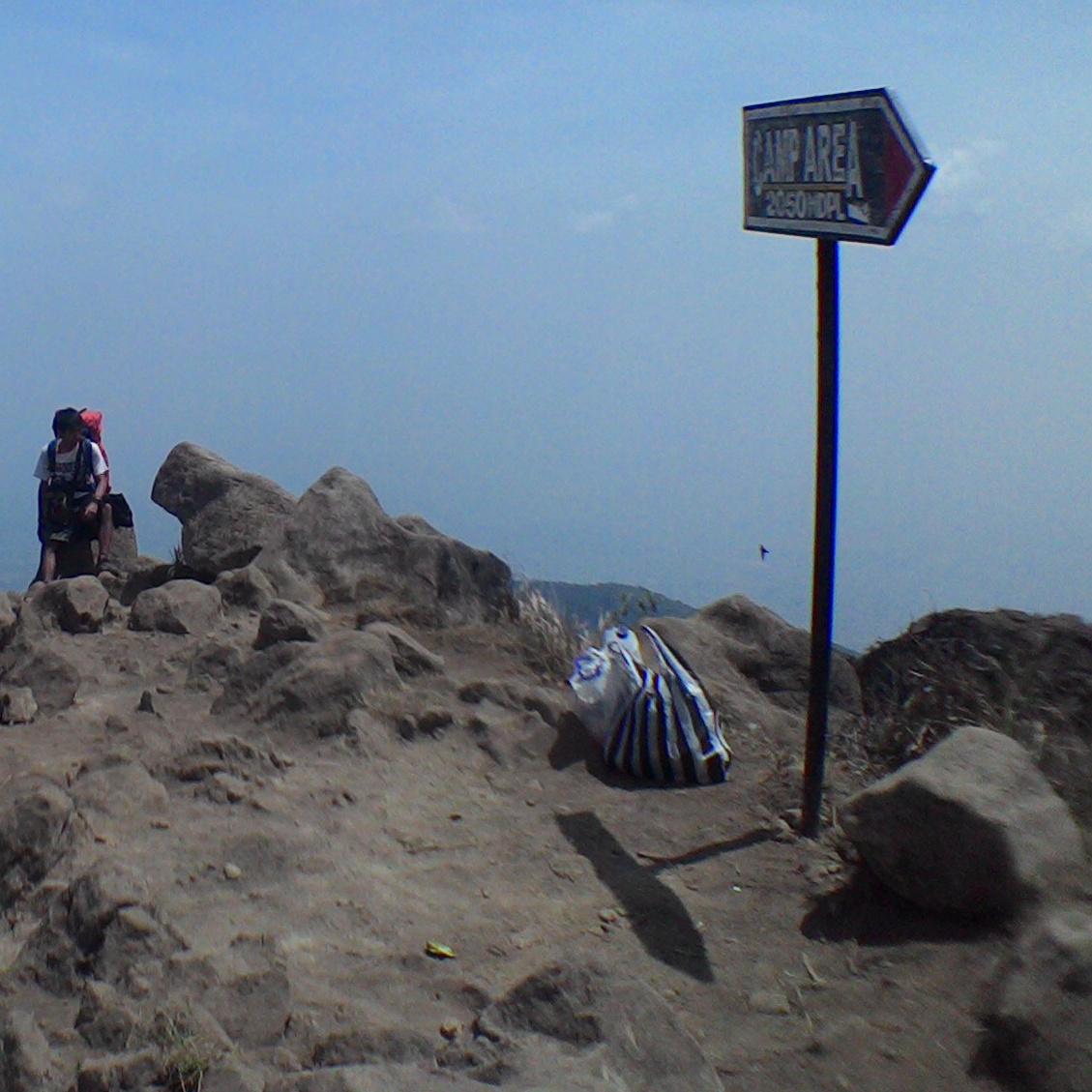 Tips Memilih Lokasi Mendirikan Tenda Tenda Inspirasi