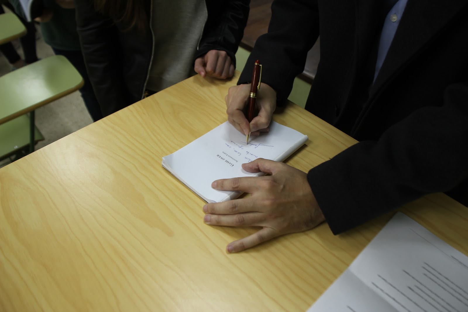 A beira das palabras Santiago Lopo sempre é ben recibido entre o noso