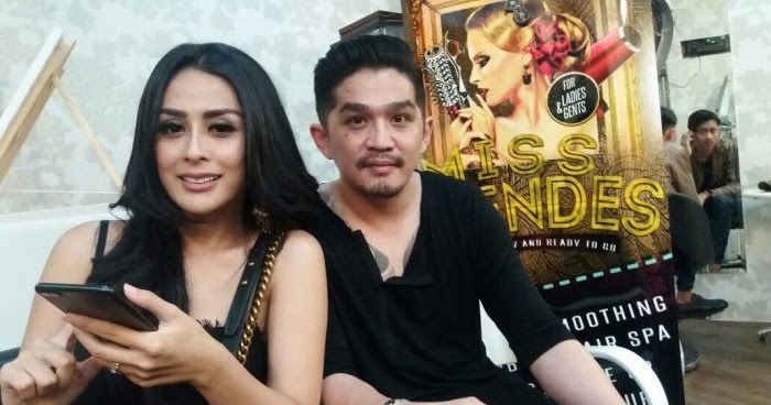 Ingin Anak Laki-laki, Selvi Kitty Coba Berbagai Gaya di