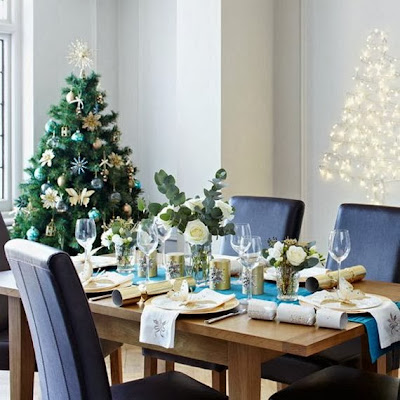 40 christmas table decors ideas to inspire your pinterest followers – easyday Christmas decorations for Dining table furniture set - Stylish Home Decors, Food Recipes, Beauty