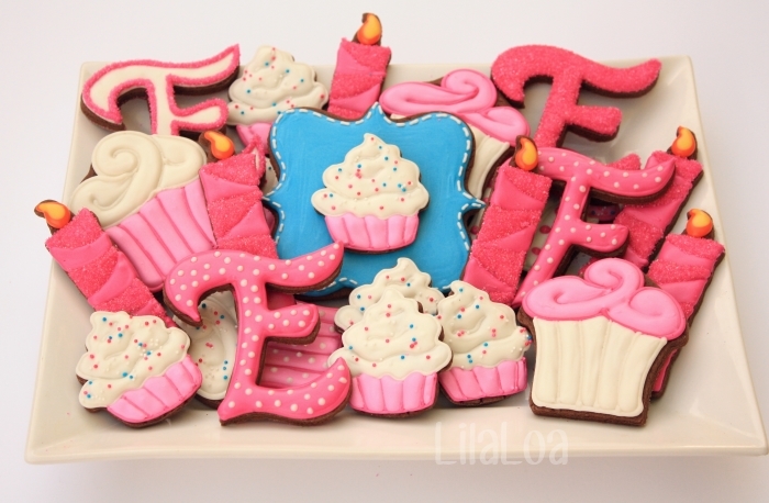 http://www.lilaloa.com/2013/06/pink-cupcake-birthday-cookies.html