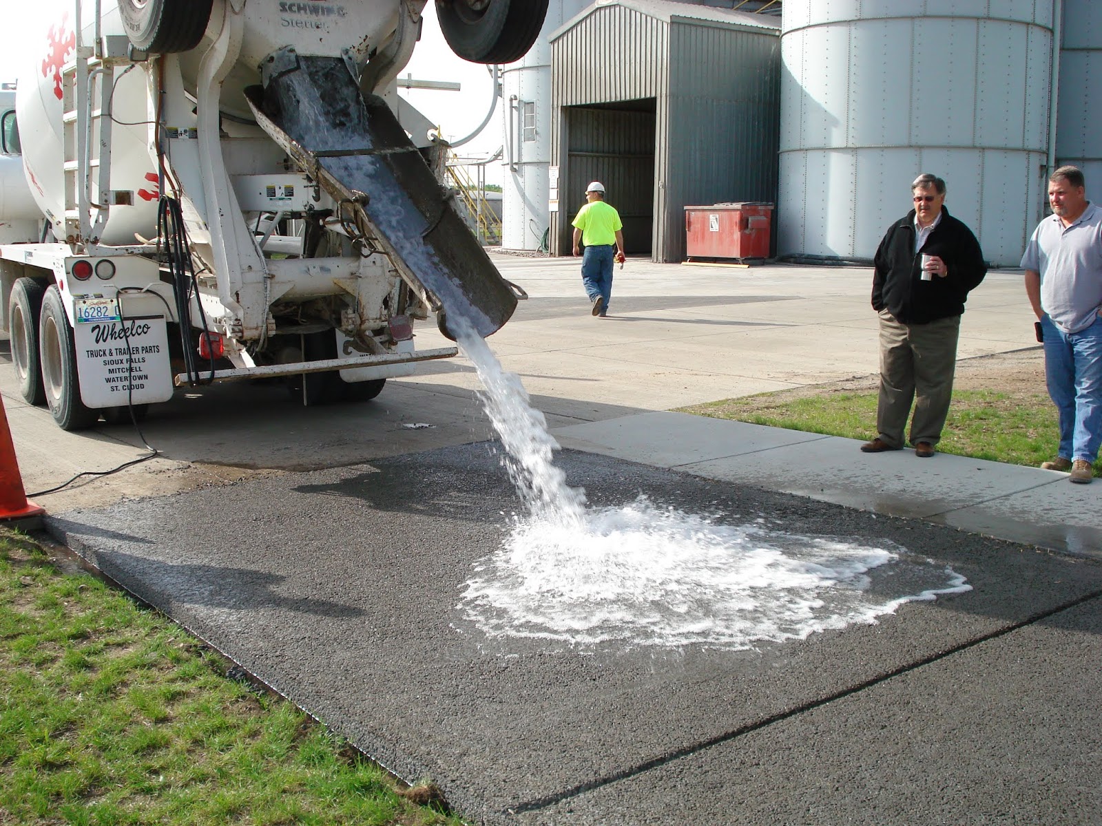 WHAT IS PERVIOUS CONCRETE AND IT'S APPLICATIONS KPSTRUCTURES