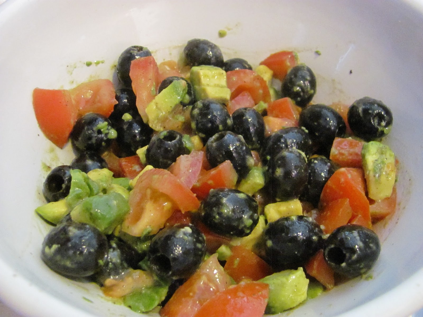 Something That s Beautiful Recipe Of The Week Tomato Avocado Salad