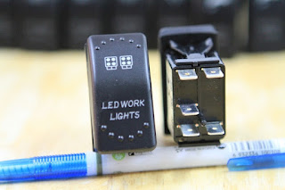 4x4 Thai King Option: Off-Road Light Switch และ Winch Power Switch