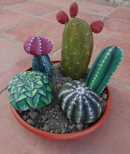 50+ painted rocks that look like succulents & cacti I Love Painted Rocks