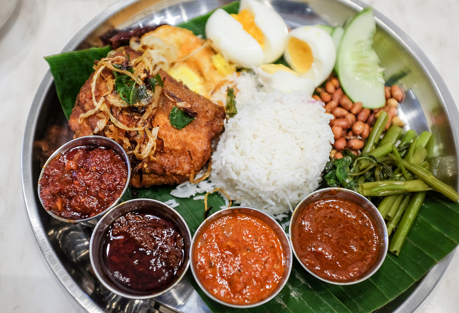 Кухня малайзии. Наси Лемак. Традиционные блюда Малайзии. Лемак народ.