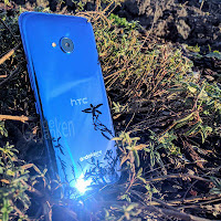 HTC U11 Life in Sapphire Blue