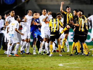 Santos x Peñarol Libertadores 2011