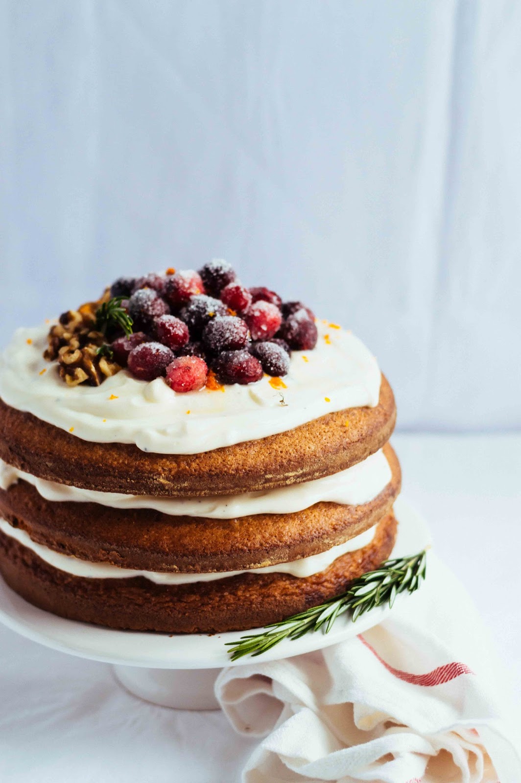 Rosemary Clementine Gingerbread Layer Cake | https://oandrajos.blogspot.com