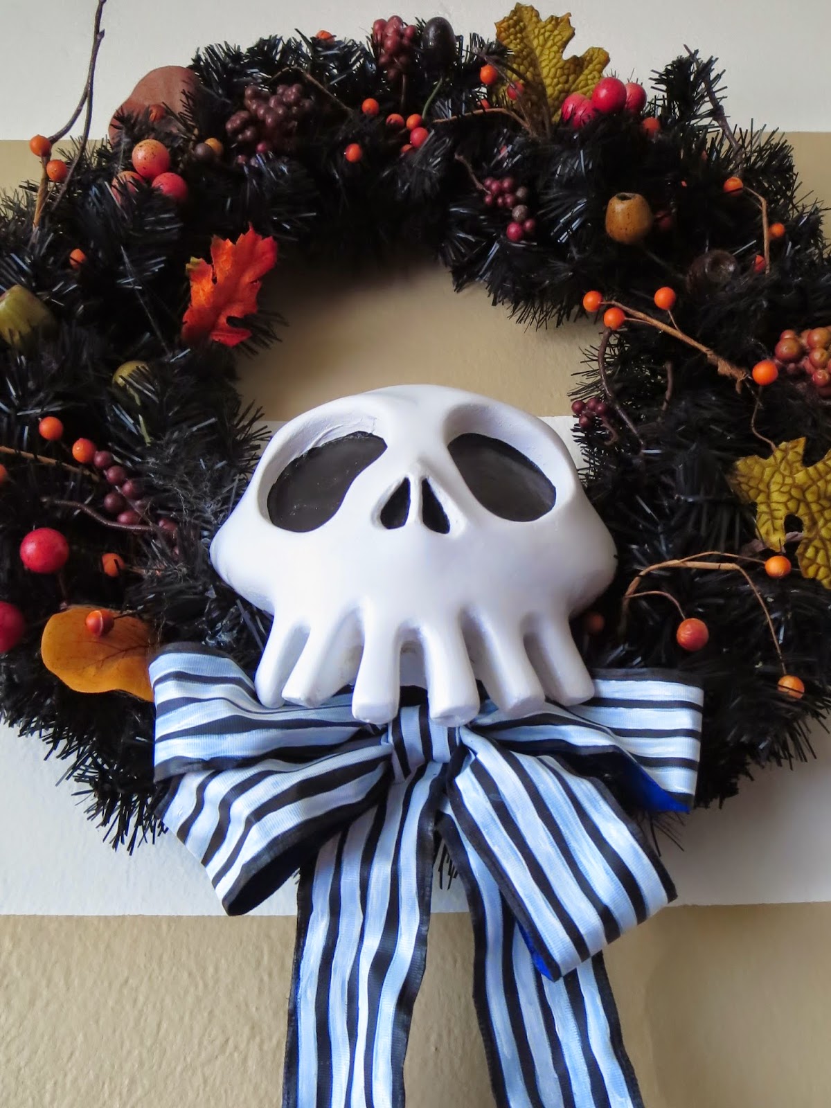 ... : DIY Black & White Stripe Nightmare Before Christmas Ribbon Tutorial