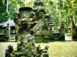 Maha Manuaba: Objek Wisata Sangeh