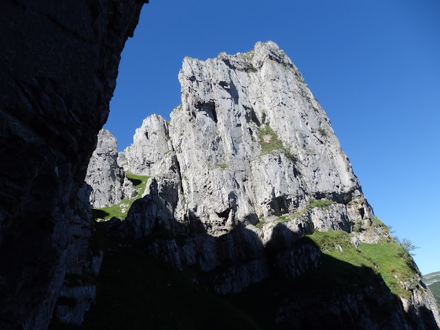 Los conquistadores de lo inútil: Descubriendo bellos rincones por el