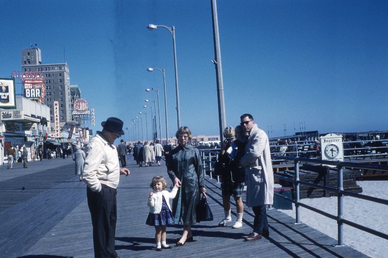 Color Photos Capture Atlantic City Before the Casinos 1960s - 43