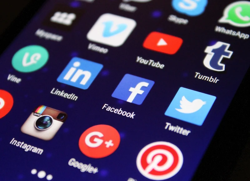 The positive and negative aspects of the main social networks of the moment The positive and negative aspects of the main social networks of the moment
