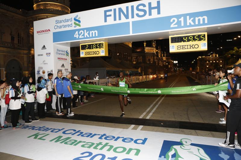 RUNNING WITH PASSION Media Release Standard Chartered KL Marathon
