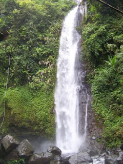 Wisataku: Air terjun Monthel