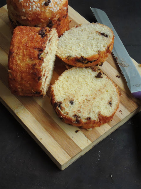 Chocolate chips & orange Panettone in can