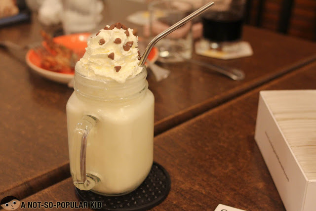 Vanilla Milkshake in Mason Jar - LUDO