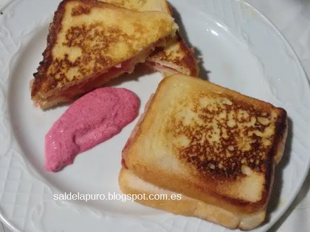 sandwich-francés-mayonesa-rosa