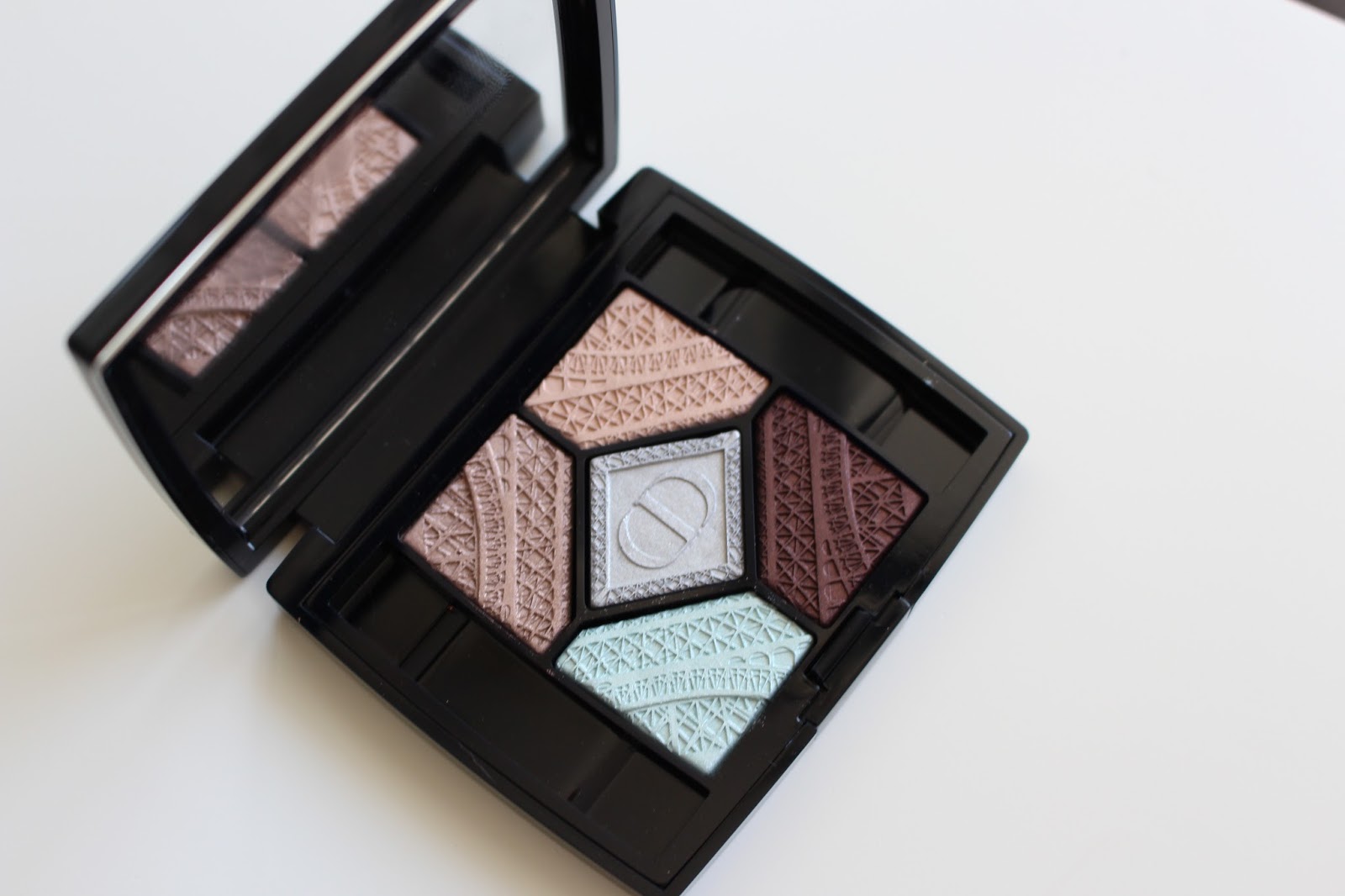 Samantha Jane Dior Fall 2016 Skyline Collection 5 Couleurs Skyline