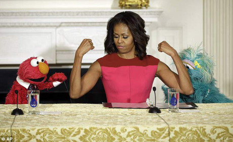 De nhat phu nhan My 'khoe' co bap - Anh 4