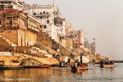 Kota suci varanasi india ghat terkenal di varanasi