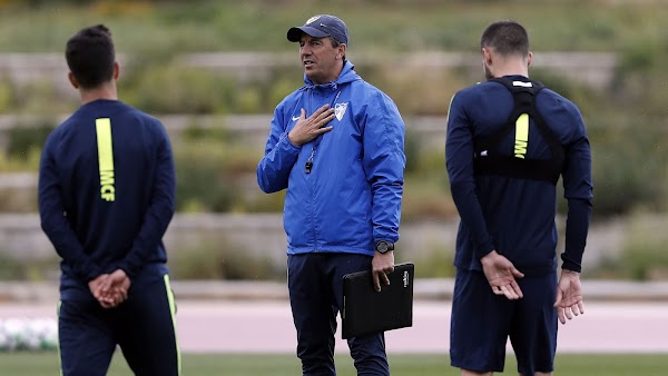 José González - Málaga -: "Quizás mi fallo sea que he defendido mucho a los jugadores"