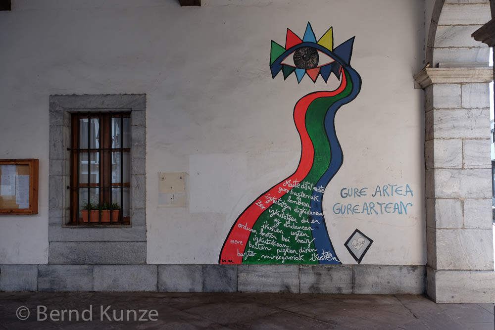 Travelmarx Precita Eyes Tour Mission District Murals