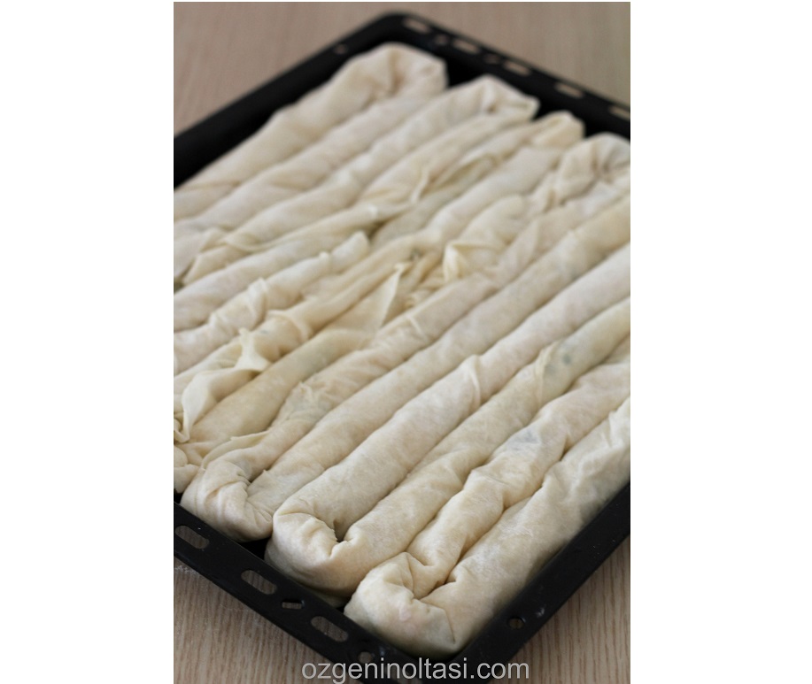 El Açması Tadında Çıtır Börek / Özge�nin Oltası