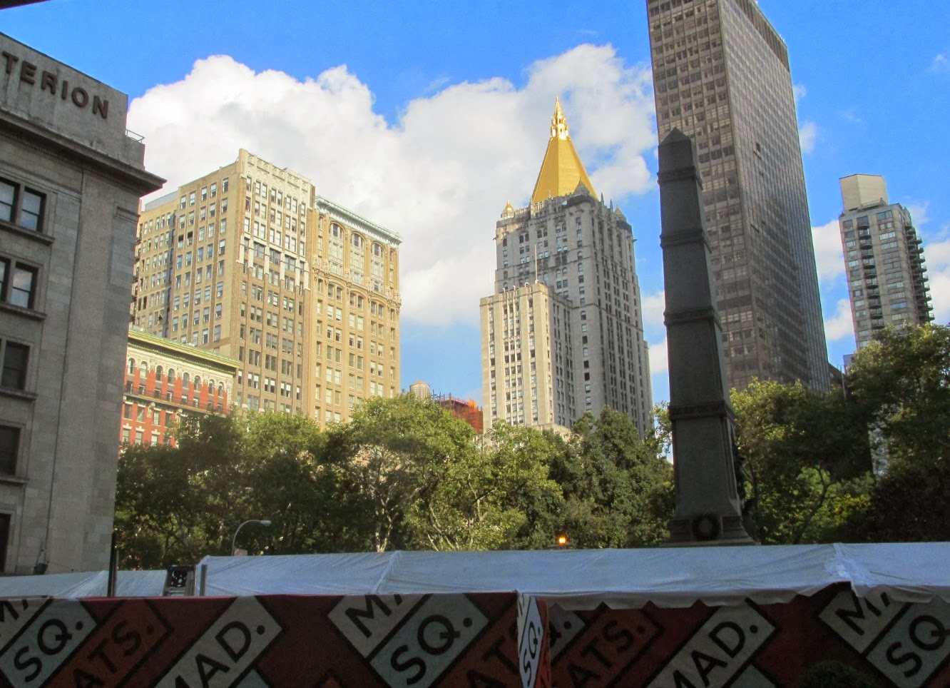 Midtown Blogger/Manhattan Valley Follies: Newest Video: Madison Square