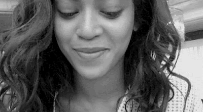 Makeup-free Beyonce smiling GIF
