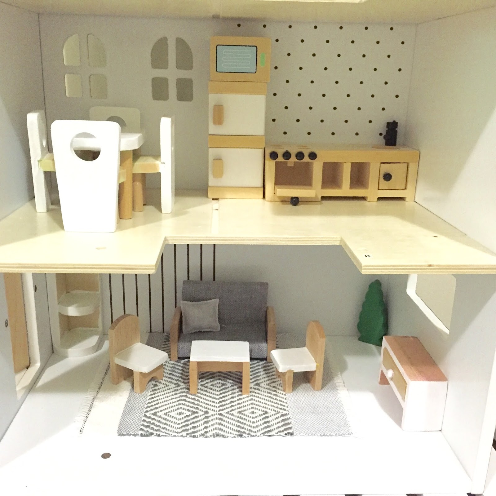 Modern Dollhouse DIY Kmart Dollhouse Hack