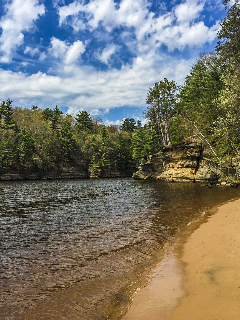 Wisconsin Explorer Hiking At The Dells Of The Wisconsin Sna