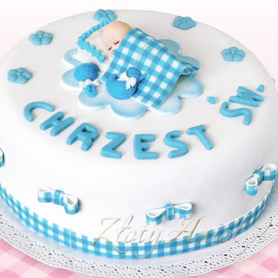 Słodkie dekoracje tortu na Chrzest dziecka