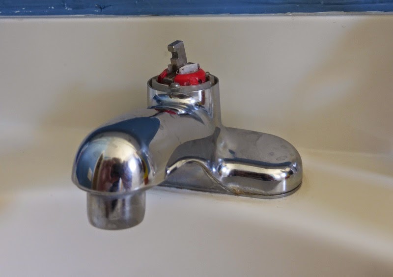 sink without handle