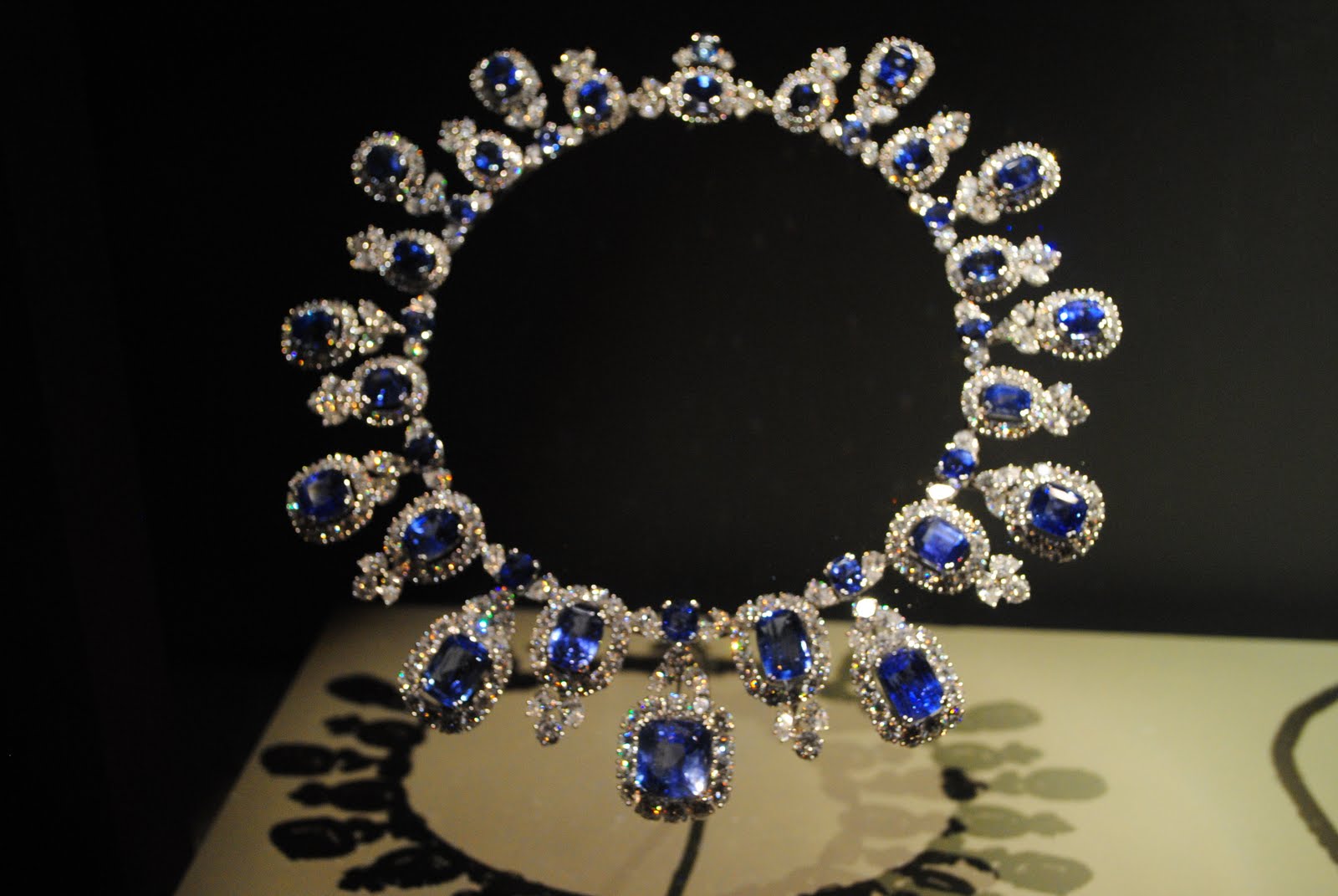 MAIA DAVITASHVILI Hope Diamond Smithsonian National Museum, Washington DC