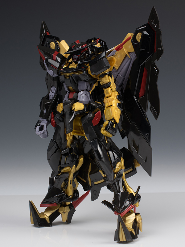 Review: RG #24 1/144 MBF-P01-Re2 Gundam Astray Gold Frame Amatsu Mina